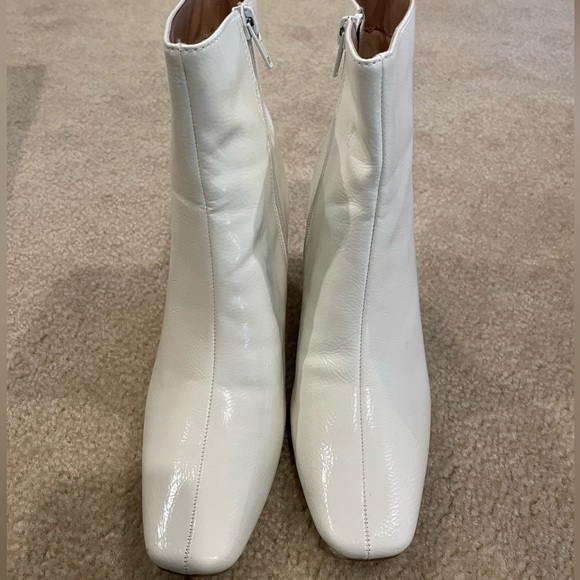 White booties - Picture 2 of 4